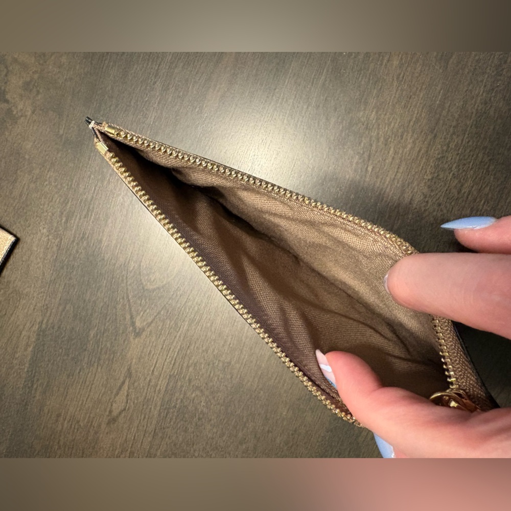 Louis Vuitton Pochette Felicie - Picture 16 of 16
